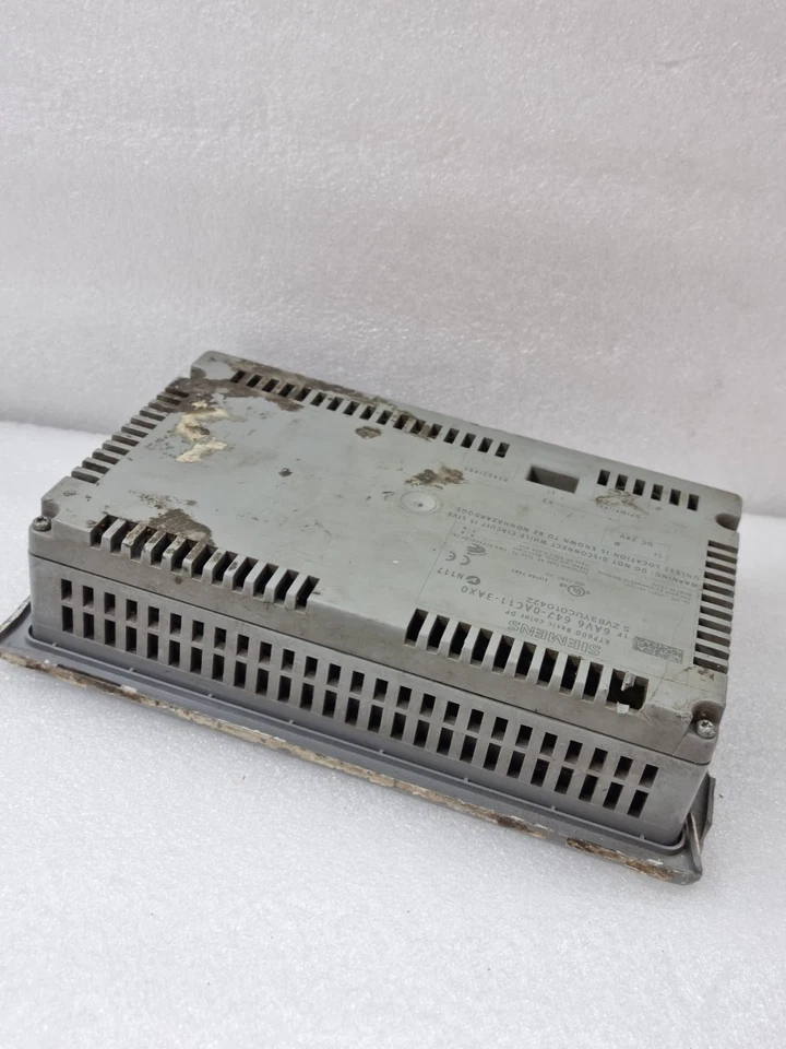 SIEMENS KTP600 BASIC COLOR DP 6AV6 647-0AC11-3AX0 FOR PARTS